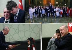 Cumhurbaşkanı Erdoğan, 23 Nisan dolayısıyla çocuklarla bir araya geldi