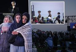 Anzak torunları 'Şafak Ayini' için Çanakkale’de buluştu: 'Çoğu Avustralyalının hayatında bir kez yapmak istediği şey'