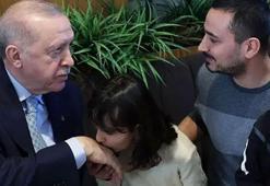 Cumhurbaşkanı Erdoğan kafede vatandaşlarla sohbet etti