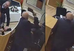 Belediye binasında dehşet anları! Arkasından yanaşıp satırla saldırdı
