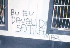 Evleri yakıldı, şehir şehir kaçtılar! Şehit ailesine ‘kan parası’ baskısı