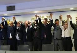 Antalya'da siyasi dengeler değişti! 5 meclis üyesi AK Parti saflarına katıldı