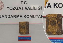 Yozgat'ta tarihi eser operasyonu! Paha biçilemeyen 'altın işlemeli kitap' ele geçirildi