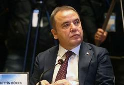 Antalya’da yolsuzluk soruşturması! Muhittin Böcek ve ailesinin mal varlıklarına el konuldu