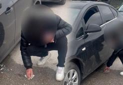 Önce attı, sonra tek tek topladı! Zabıtadan ‘izmarit’ dersi