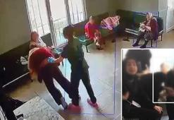 Yaşlı bakım evinde skandal! Hastaya şiddet ve tükürük anları kamerada