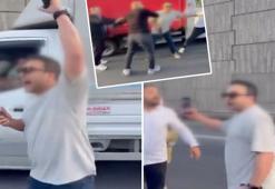 Trafikte korku dolu anlar! Polis memuru önünü kesip havaya ateş açtı