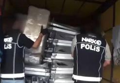 Bağcılar'da kamyonette ele geçirilen miktar dudak uçuklattı