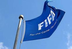 FIFA’dan Türk futboluna transfer darbesi! 3 kulübe 3 dönem yasak