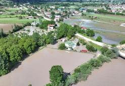 Karadeniz’de alarm durumu! Baraj kapakları açıldı, 2 ilde okullar tatil