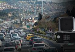 Bayramda sakın o saatte yola çıkmayın! Trafikten kurtulmanın 'altın saatleri' belli oldu