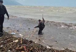 Hatay’da sel felaketi! Kaybolan 2 kişiden birinin cesedi bulundu, diğeri aranıyor