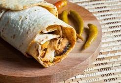 Evde tavuk döner nasıl yapılır? Bu sos lezzeti ikiye katlıyor