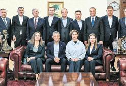 Büyükşehirlerden Özel'e destek