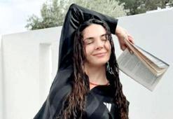Ebru Şahin'in Yunanistan'daki içsel yolculuğu! 'Psiko regresyon'