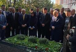 Devlet Bahçeli, Türkeş'in mezarını ziyaret etti