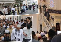 Tokyo Camii’nde tarihi kalabalık! Bayram namazı 3 kez kılındı