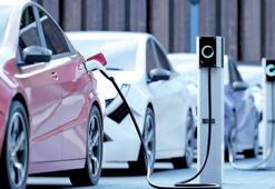 Oto satışlarının çoğu hibrit ve elektrikli