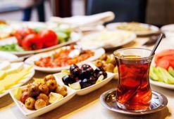 Kahvaltıda masum sandığınız o pratik tuzak: Sabah yapılan tek hata gün boyu yorgun hissettiriyor