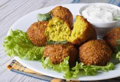 Dışı çıtır çıtır içi yumuşacık falafel tarifi! Sadece 5 dakikada hazır oluyor, tıka basa doyuruyor