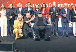 Efsaneler aynı sahnede