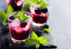 Ev yapımı orman meyveli soda tarifi! Yaz sıcaklarında içinizi ferahlatacak en leziz içecek