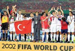 Dünya Kupası'nın unutulmazları! 2002 rüyası: Sahne Türklerin