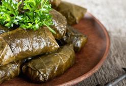 Soğuk soğuk yemelik zeytinyağlı sarma tarifi! Lezzeti baş döndürüyor