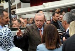 Cumhurbaşkanı Erdoğan, bir kafede vatandaşlarla sohbet etti
