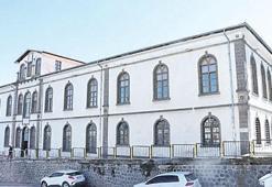 Diyarbakır'a kadın dokunuşu! Bir eli tarihte bir eli mutfakta