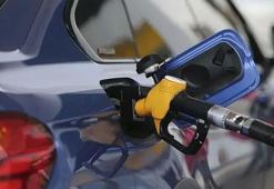 Petrol fiyatları sert düştü
