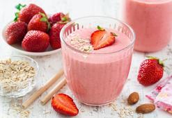Gün boyu tok tutan efsane smoothie tarifi! 5 dakikada hazır oluyor, kemikleri de güçlendiriyor