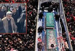 Hamaney'in cenaze törenine milyonlar akın etti!