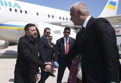 Bakan Mehmet Nuri Ersoy, Zelenski'yi Esenboğa'da karşıladı
