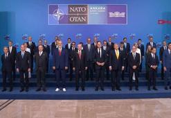36. NATO Liderler Zirvesi'nde aile fotoğrafı çekildi