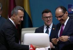 NATO Zirvesi’nde Erdoğan’ın kalemi dikkat çekti! İşte merak edilen detay