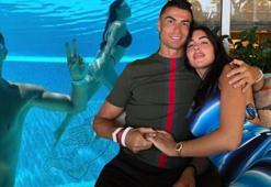 Cristiano Ronaldo ve Georgina Rodriguez'den havuz pozları