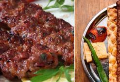 Adana kebap ile Urfa kebap arasındaki fark nedir? İçine eklenen tek malzeme lezzeti tamamen değiştiriyor