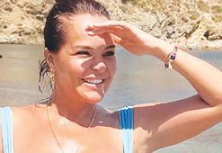 Bengü yaz konserlerine mola verdi, komşuda tatilde