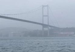 İstanbul Boğazı sis nedeniyle gemi trafiğine kapatıldı