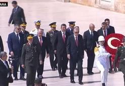 Cumhurbaşkanı Erdoğan, Anıtkabir'i ziyaret etti