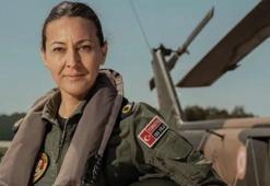 Türk Hava Kuvvetleri'nde bir ilk! Albay Özlem Karapınar ilk kadın paşa oldu