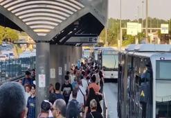 Bahçelievler'de metrobüsün altında kalan kadın ağır yaralandı
