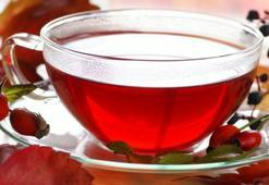 Kuşburnu çayının bütün etkisini sıfırlıyor! İçindeki C vitaminini yok eden hata ortaya çıktı