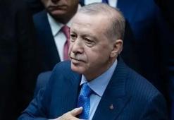 AK Parti’nin 25. kuruluş yıl dönümü: Siyasi isimlerden peş peşe mesajlar