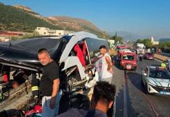 Muğla'da tur otobüsü, TIR'a çarptı: 4 ölü, 15 yaralı