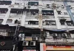 Hindistan'da otel yangını: 9 kişi hayatını kaybetti