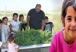 Narin’in ölümünün 2. yılında acı dinmedi! Babası mezarı başında konuştu: ‘Hepimiz ölüyüz’