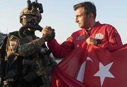 Selçuk Bayraktar, SAT ve SAS komandolarıyla bir araya geldi