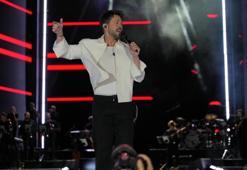 Murat Boz Erzurum Kültür Yolu Festivali'nde konser verdi
